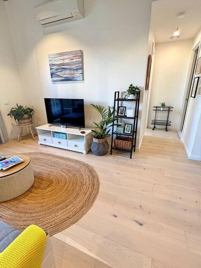 Industrial Yet Modern, 1Bd 1Bth Apt - Woden Phillip Luaran gambar